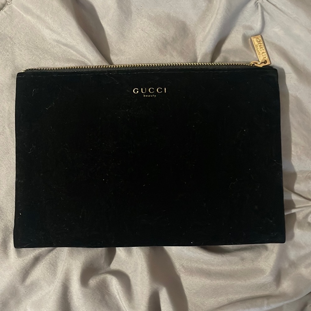 Gucci Beauty Black Velvet pouch
